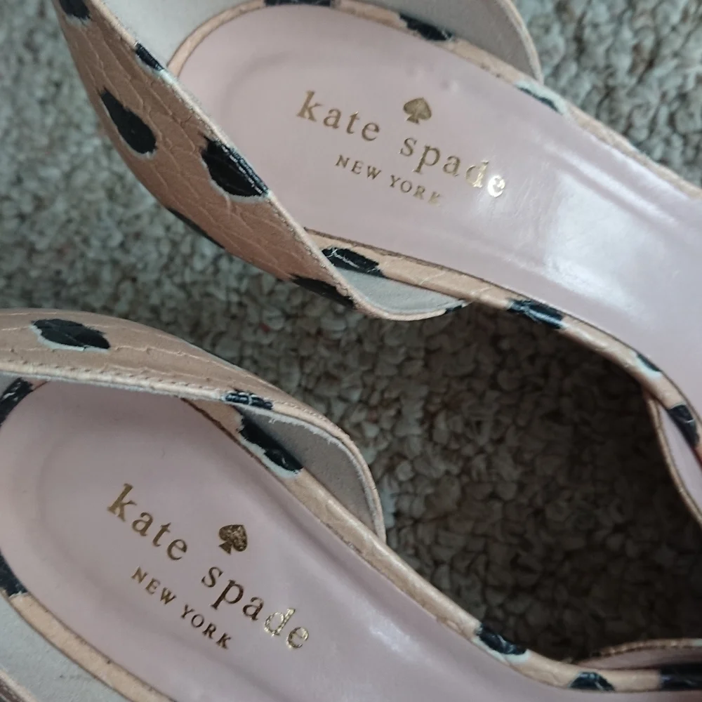 Kate Spade Lula d'Orsay pumps in a spotted snake-embossed pattern size 7.5 - Picture 8 of 12